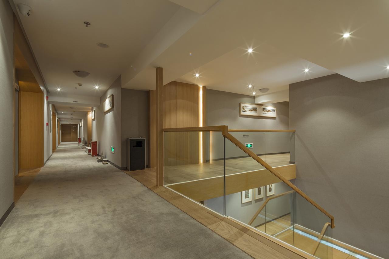 Bai Yun Qin She Boutique Hotel Чунцин Екстериор снимка
